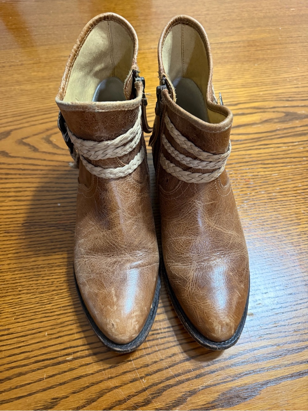 Ariat Tan/Braided Strap Leather Chukka Boots